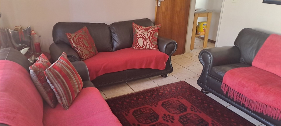 3 Bedroom Property for Sale in Flamwood North West